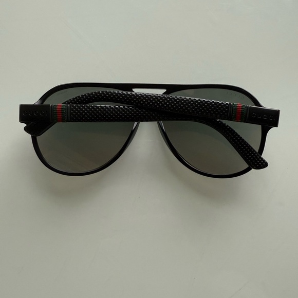 Gucci Black Polarized Sunglasses 1065/S - Picture 2 of 11